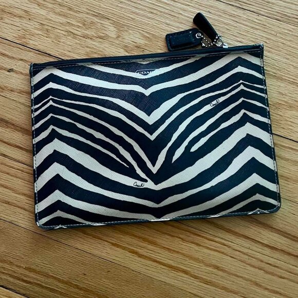 COACH leather ocelot print case/ pouch tech case - Picture 1 of 2